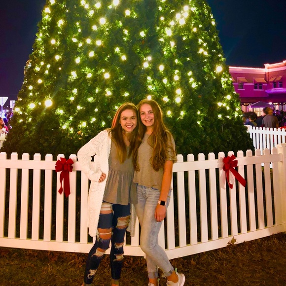 Meet your Posher, Skylar - Picture 1 of 1